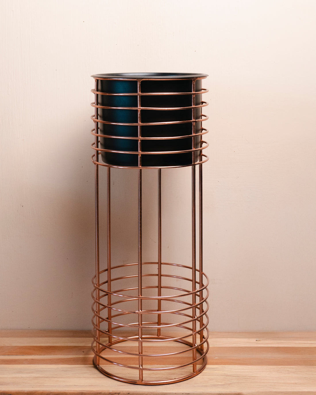SLEEK PLANTER - PLANTER