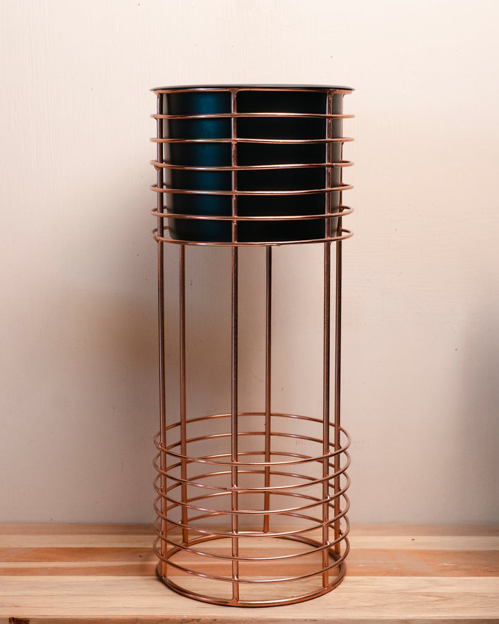 SLEEK PLANTER - PLANTER