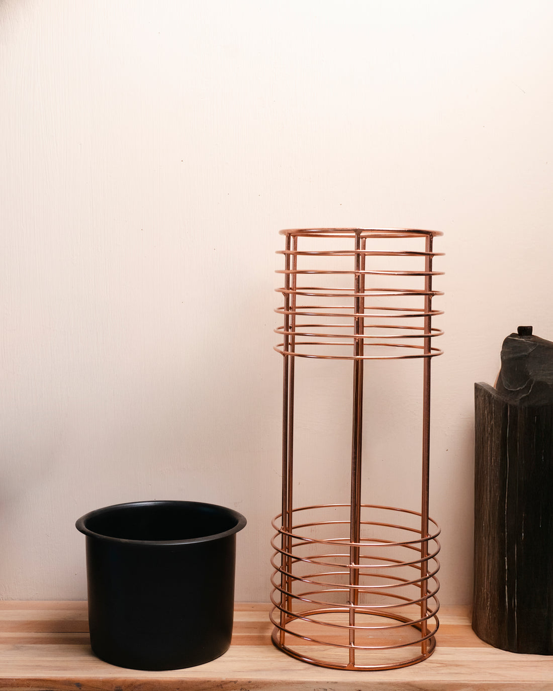 SLEEK PLANTER - PLANTER