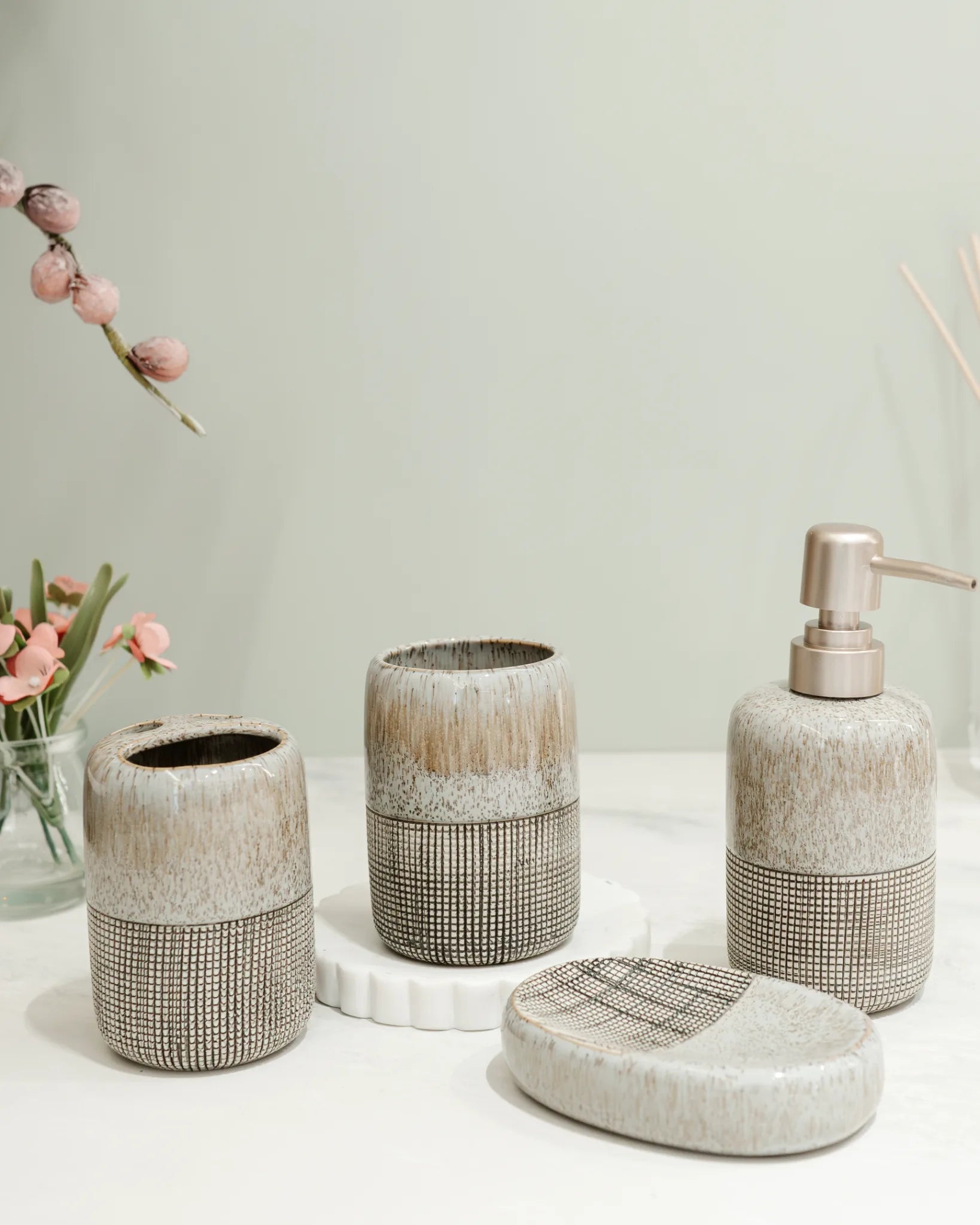 CLEAN ESSENCE - BATHROOM SET