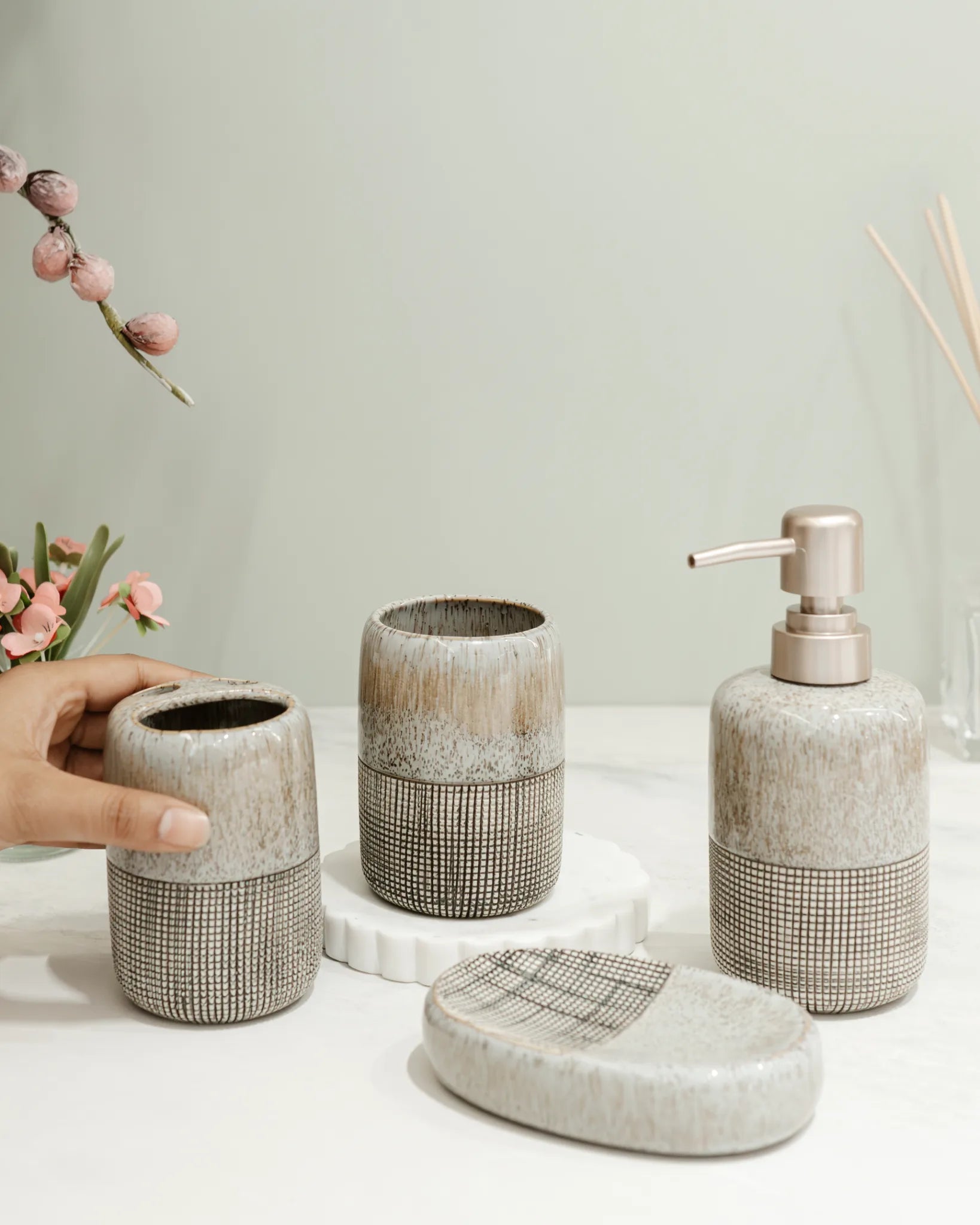 CLEAN ESSENCE - BATHROOM SET