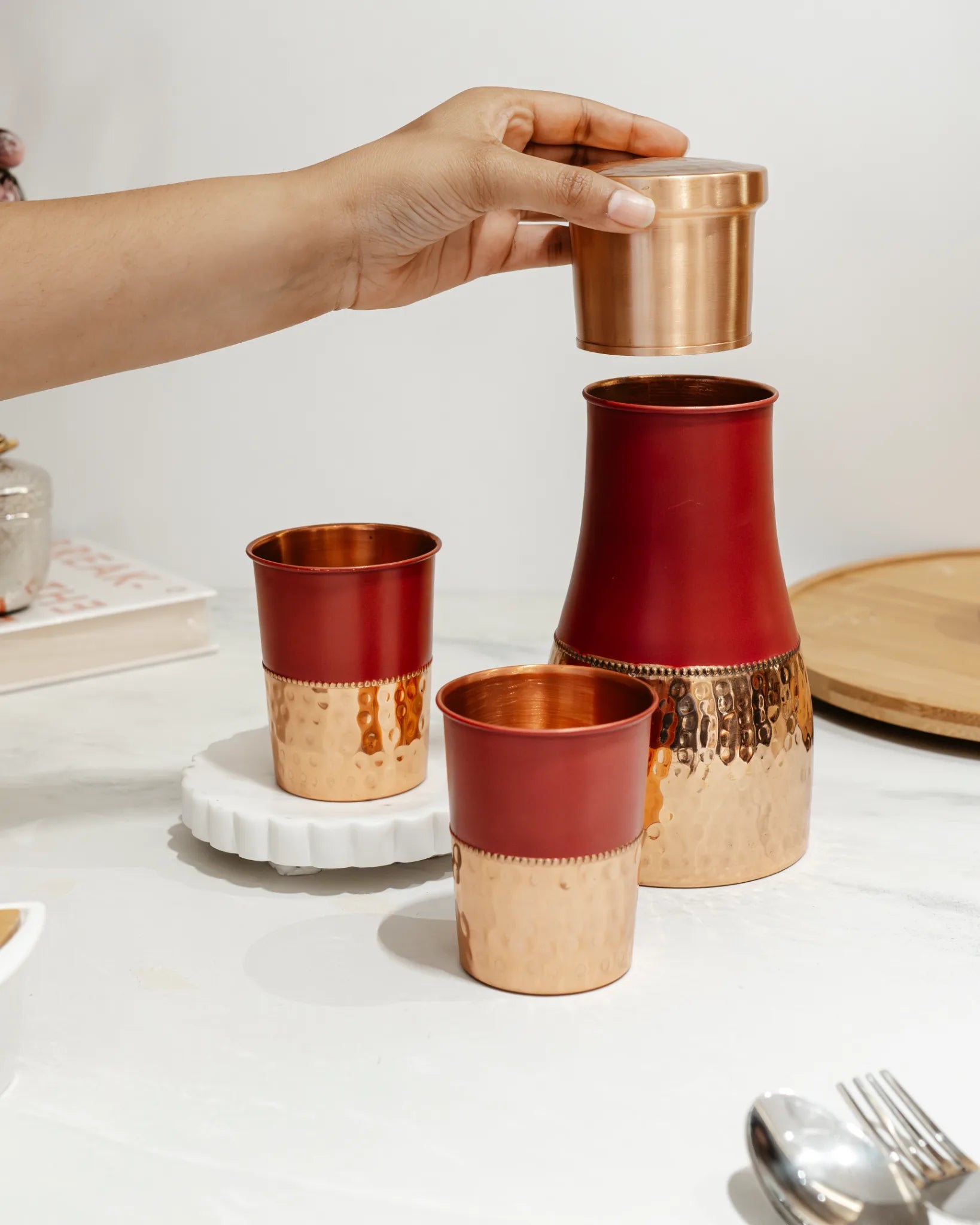 TIMELESS COPPER SET - COPPER BOTTLE 2 GLASS SET