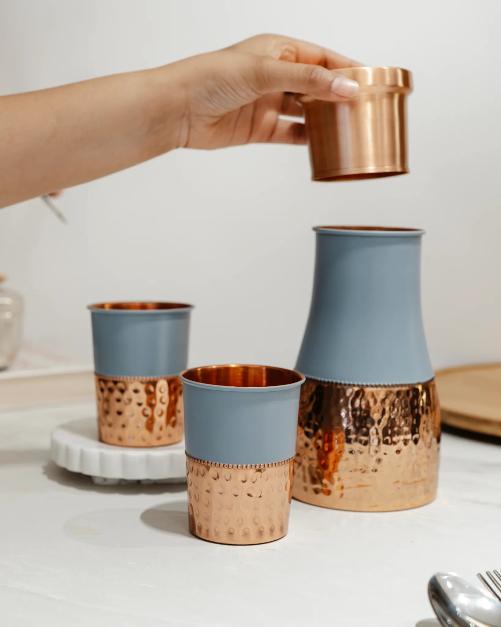 TIMELESS COPPER SET - COPPER BOTTLE 2 GLASS SET