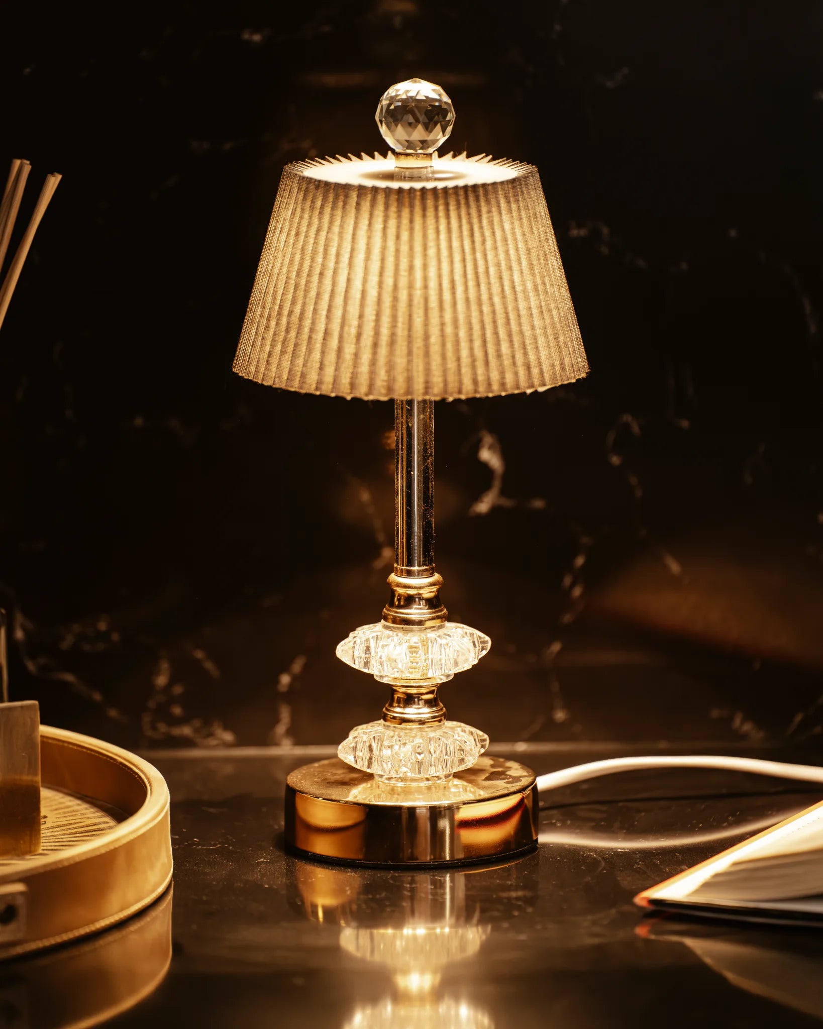 CRYSTAL BEAM - SIDE TABLE LAMP