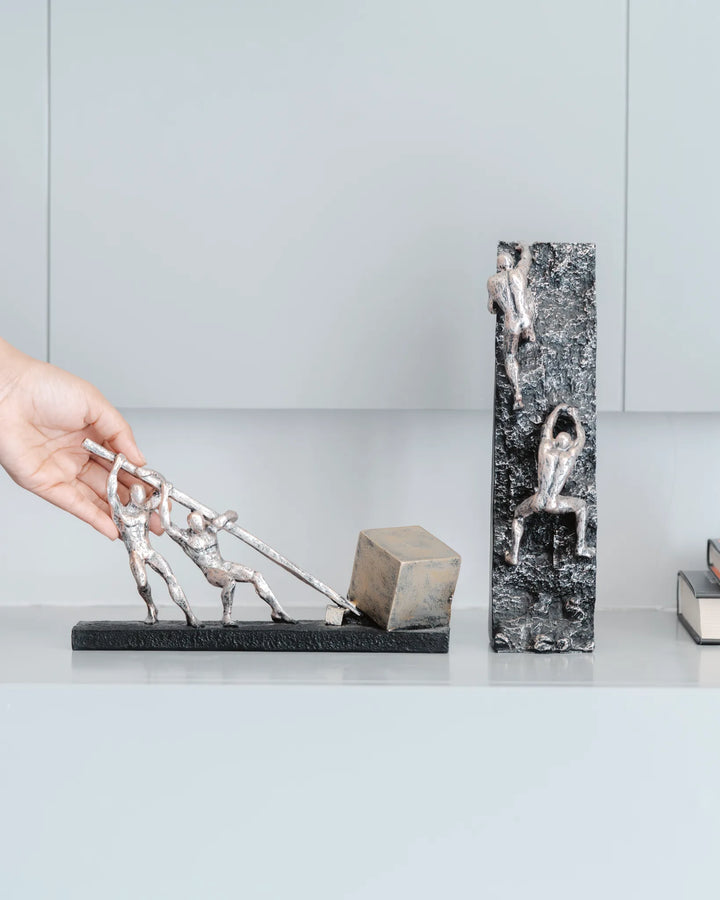 DRIVEN BY DREAMS - MOTIVATION SHOWPIECES