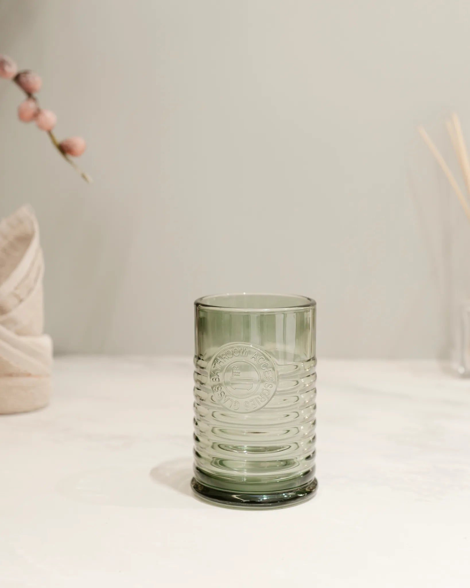 GLEAMING GLASS  - BATHROOM SET