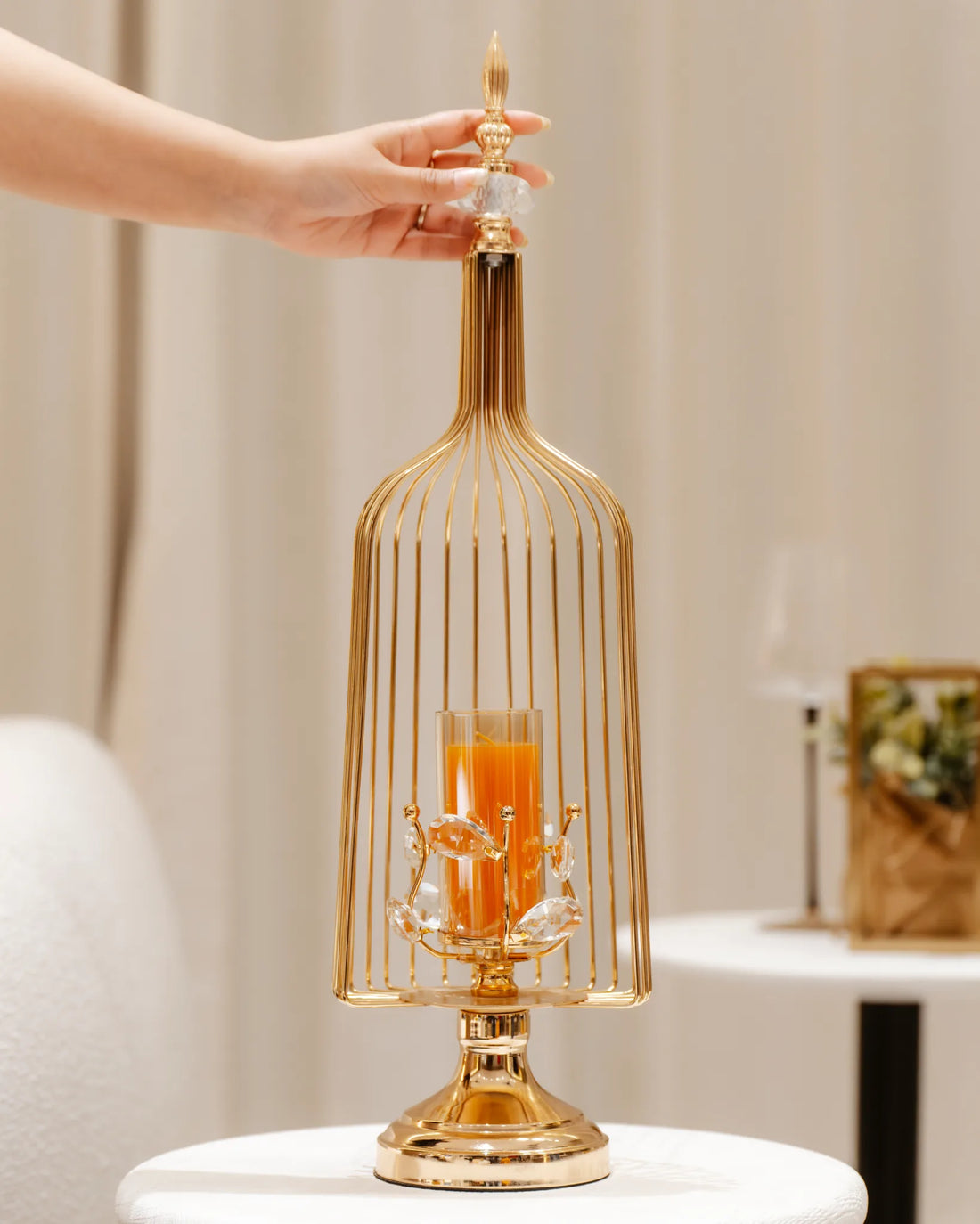 GOLDEN MAJESTY - CANDLE STAND