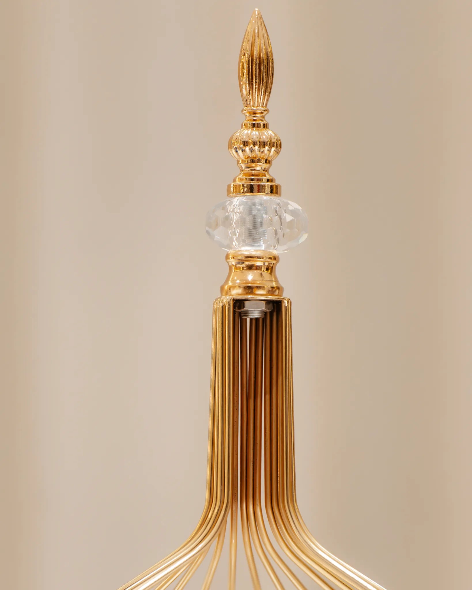 GOLDEN MAJESTY - CANDLE STAND