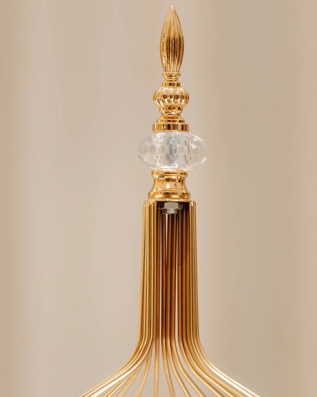 GOLDEN MAJESTY - CANDLE STAND