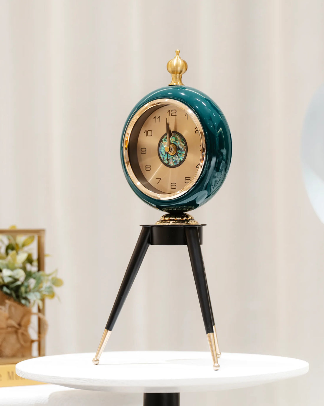 MAJESTIC TICK - Clock