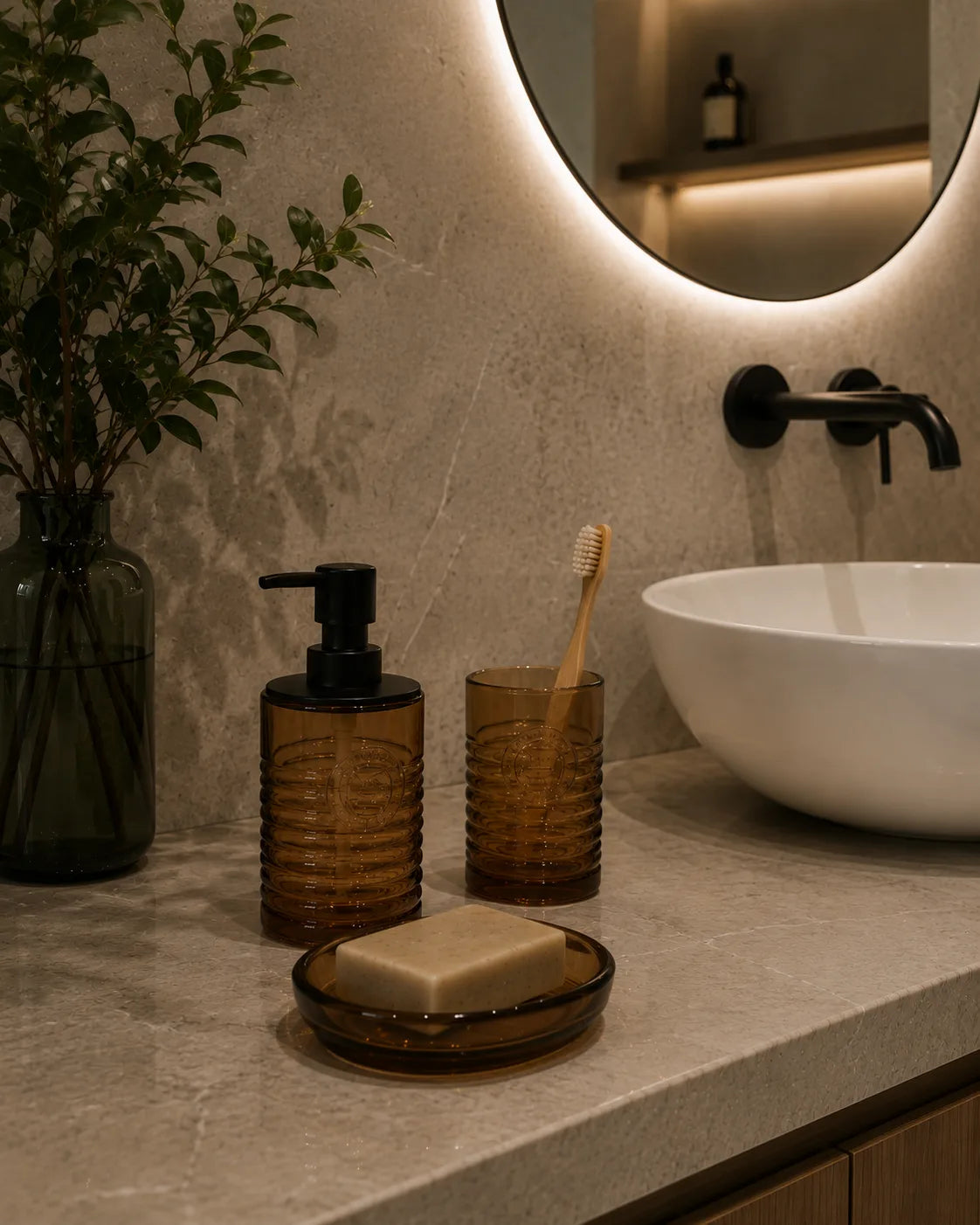 GLEAMING GLASS  - BATHROOM SET
