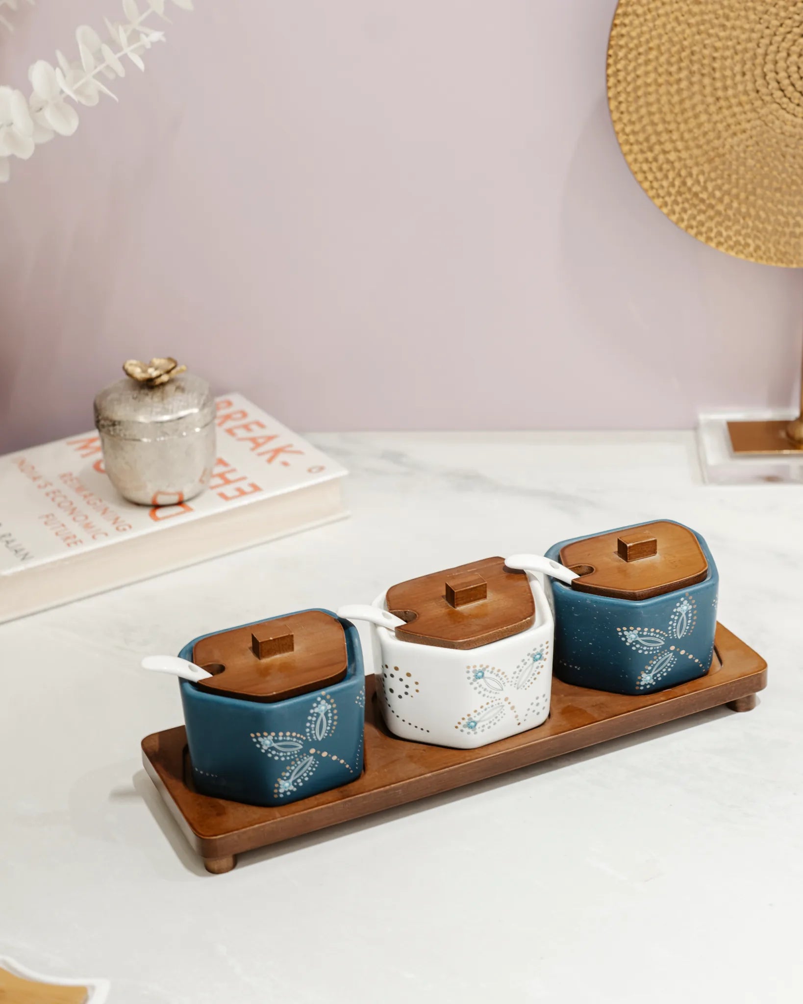 SPICE HOLDER