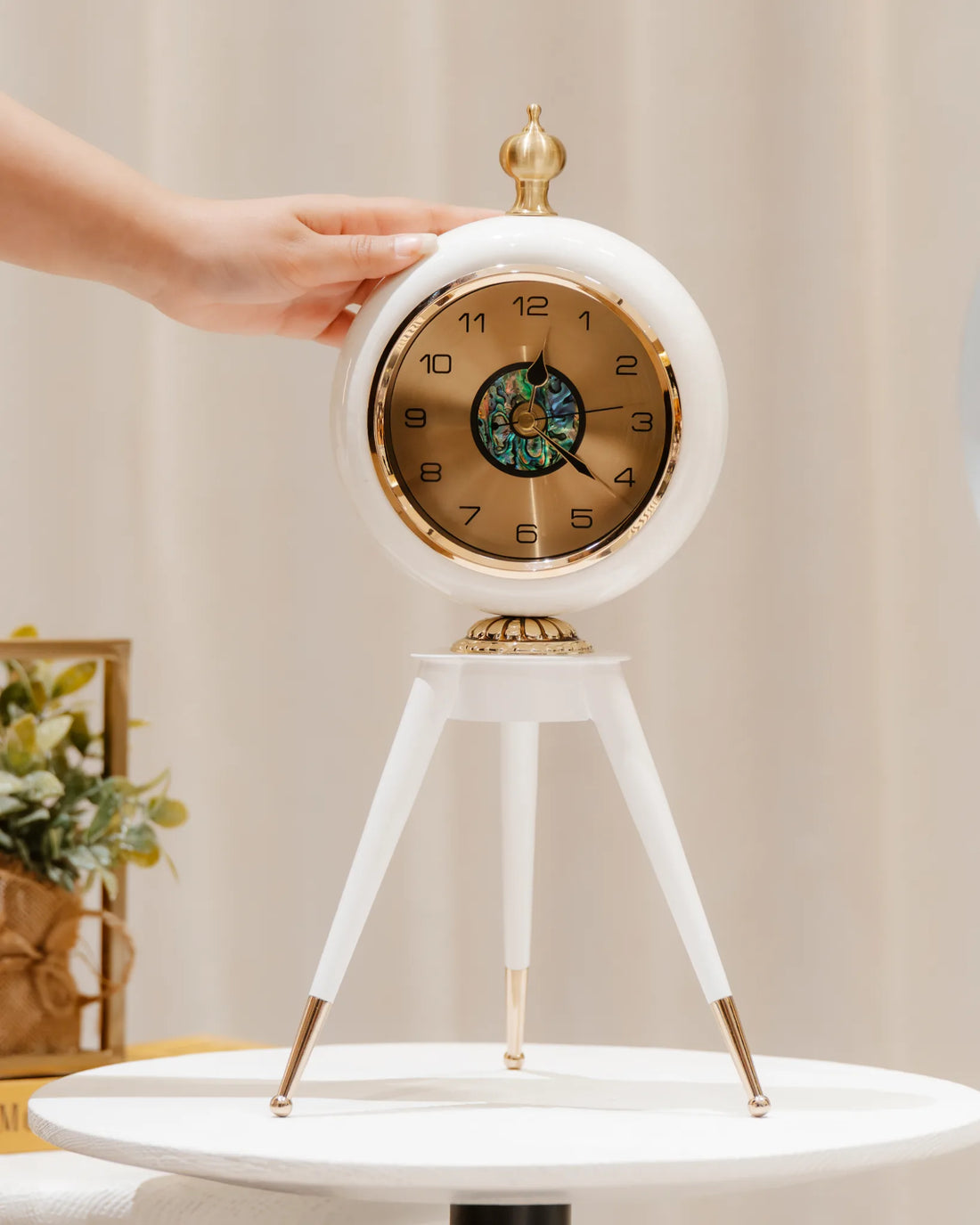 MAJESTIC TICK - Clock